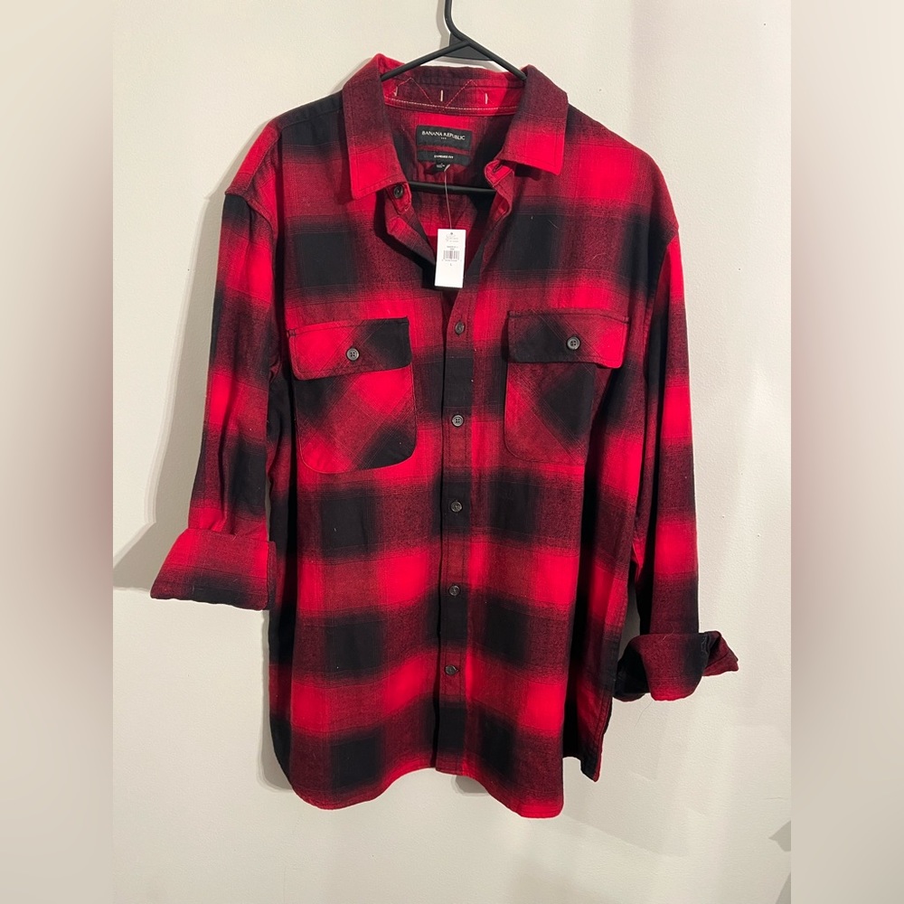 MRSP $90 NWT MENS BUTTON DOWN BANANA REPUBLIC